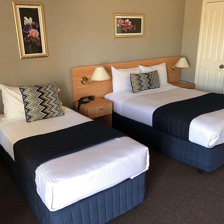 Best Western Coachman'S Inn Motel Bathurst Exteriör bild