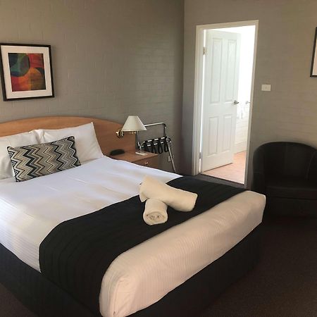 Best Western Coachman'S Inn Motel Bathurst Exteriör bild