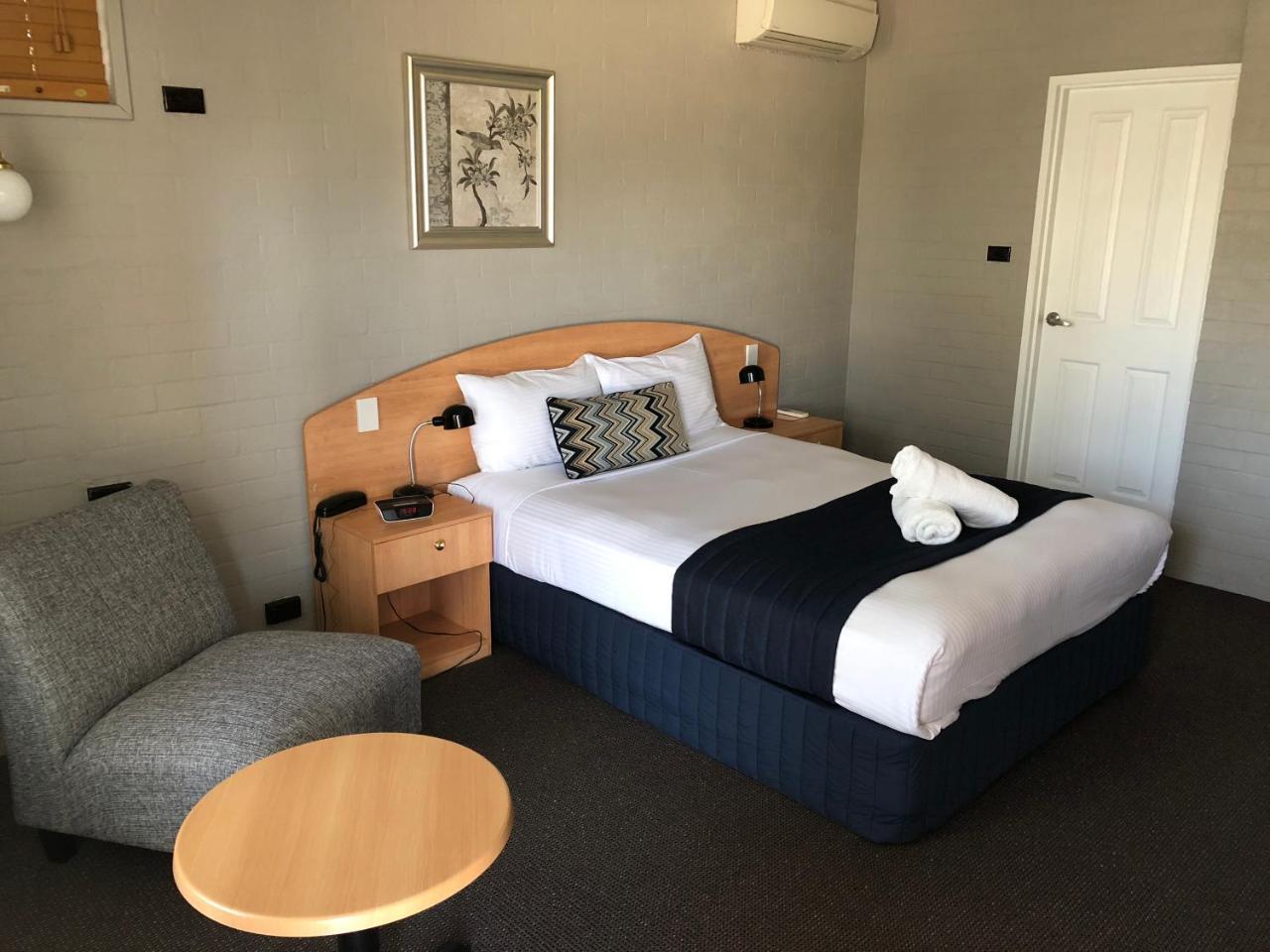 Best Western Coachman'S Inn Motel Bathurst Exteriör bild