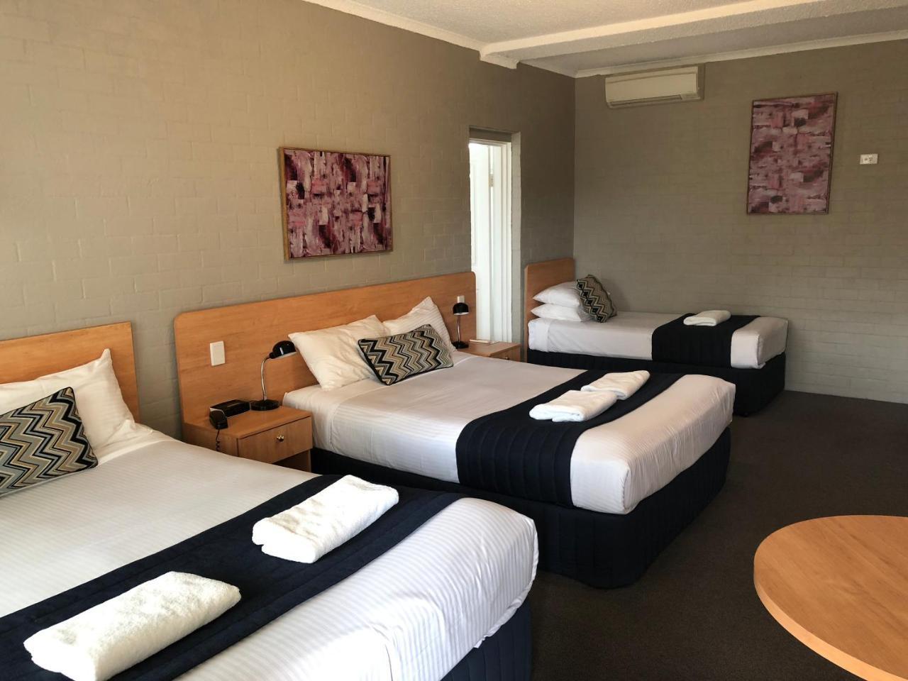 Best Western Coachman'S Inn Motel Bathurst Exteriör bild